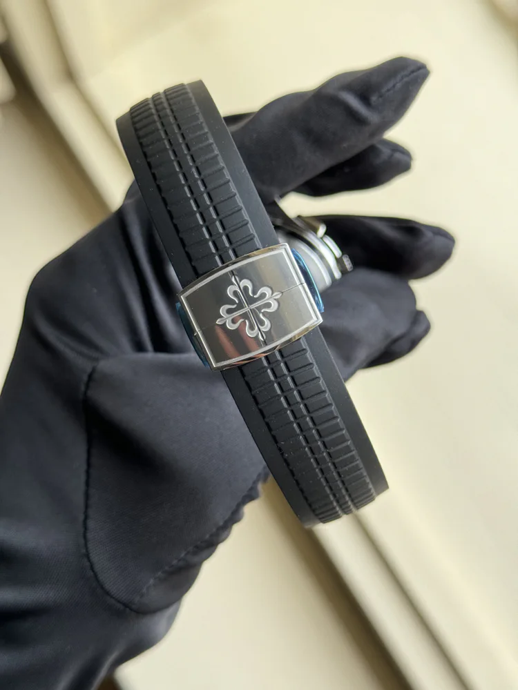 Patek Philippe Aquanaut Travel Time